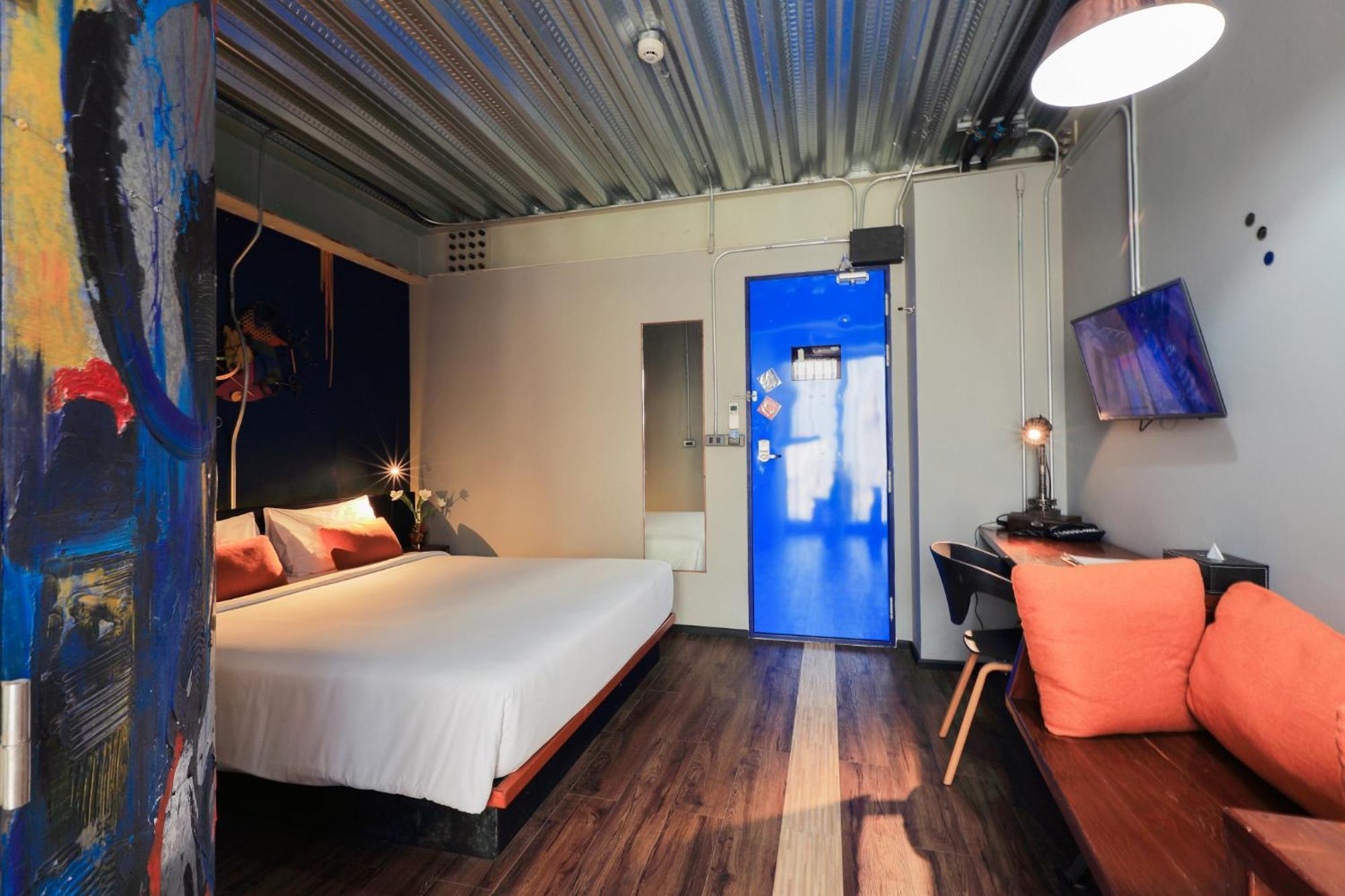 Mestyle Garage Hotel Bangkok Ngoại thất bức ảnh